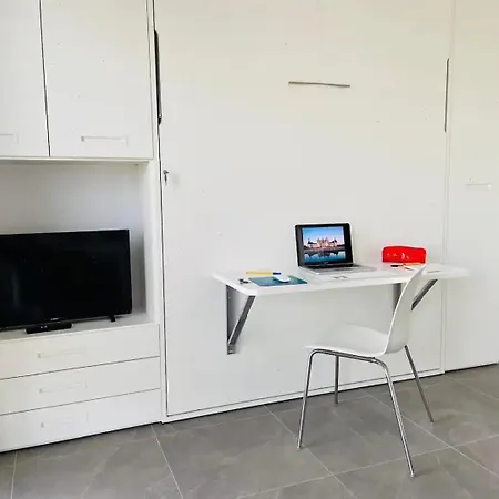 Small Flat In The Centre, For Two People * Luxembourg